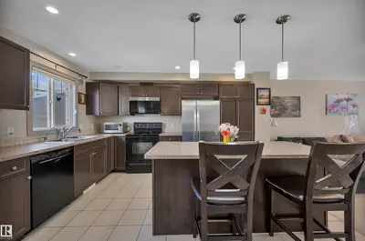 Interior photo 3 of #29 1150 WINDERMERE WY NW