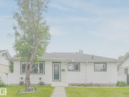 15916 88B AV NW, Edmonton - $475,000