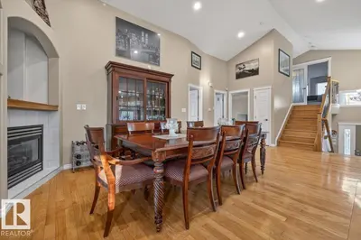 Interior photo 3 of 6050 164A AV NW