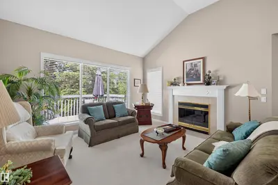 Interior photo 1 of 1044 CARTER CREST RD NW