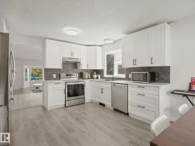 Interior photo 2 of 5514 46 ST