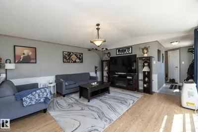 Interior photo 2 of 143 48 3400 ST W