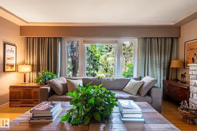Interior photo 4 of 14643 88 AV NW