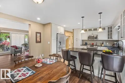 Interior photo 2 of 13 LLOYD PL