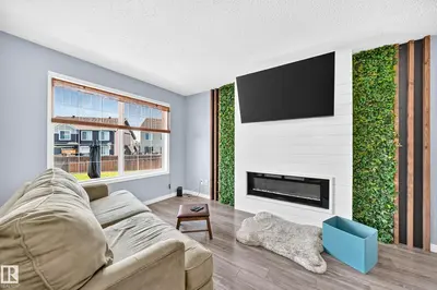 Interior photo 4 of 2305 68 ST SW