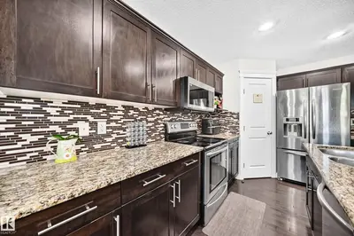 Interior photo 1 of 3433 GOODRIDGE LINK LI NW