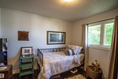 Interior photo 2 of 5217 47 Ave