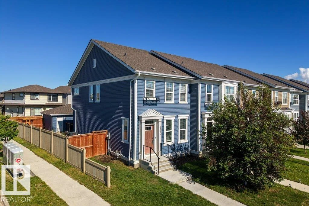 2116 Maple RD NW, Edmonton - 3 bedroom Duplex for sale