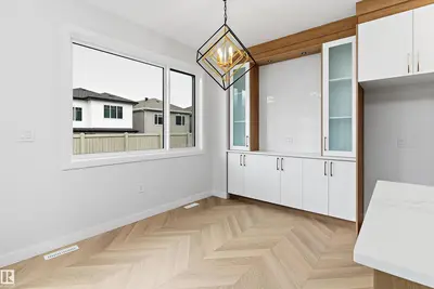 Interior photo 3 of 48 Meadowgrove Landing CR
