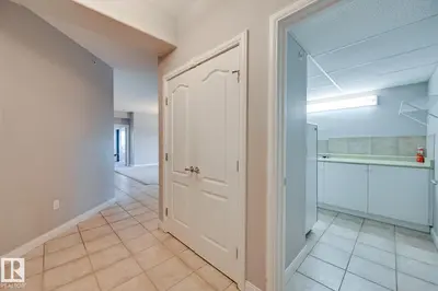 Interior photo 2 of #416 1406 HODGSON WY NW