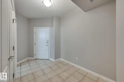 Interior photo 3 of #416 1406 HODGSON WY NW