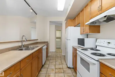 Interior photo 3 of #1002 9707 105 ST NW