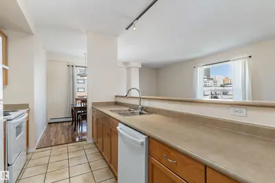 Interior photo 2 of #1002 9707 105 ST NW