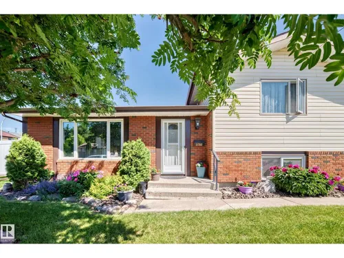 11708 138 AV NW NW, Edmonton - $439,900