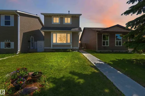 135 BIRCH DR, Gibbons - $260,000