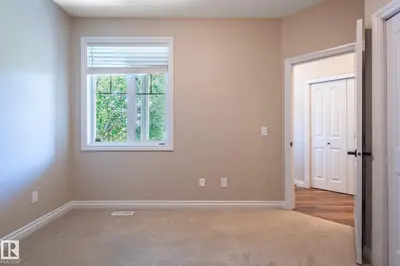 Interior photo 3 of #20 1407 GLASTONBURY BV NW NW