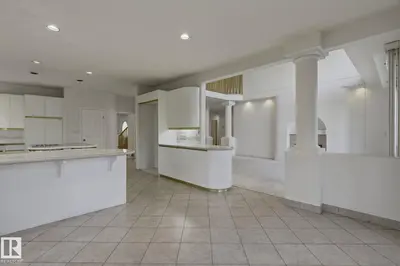 Interior photo 2 of 154 OSLAND DR NW