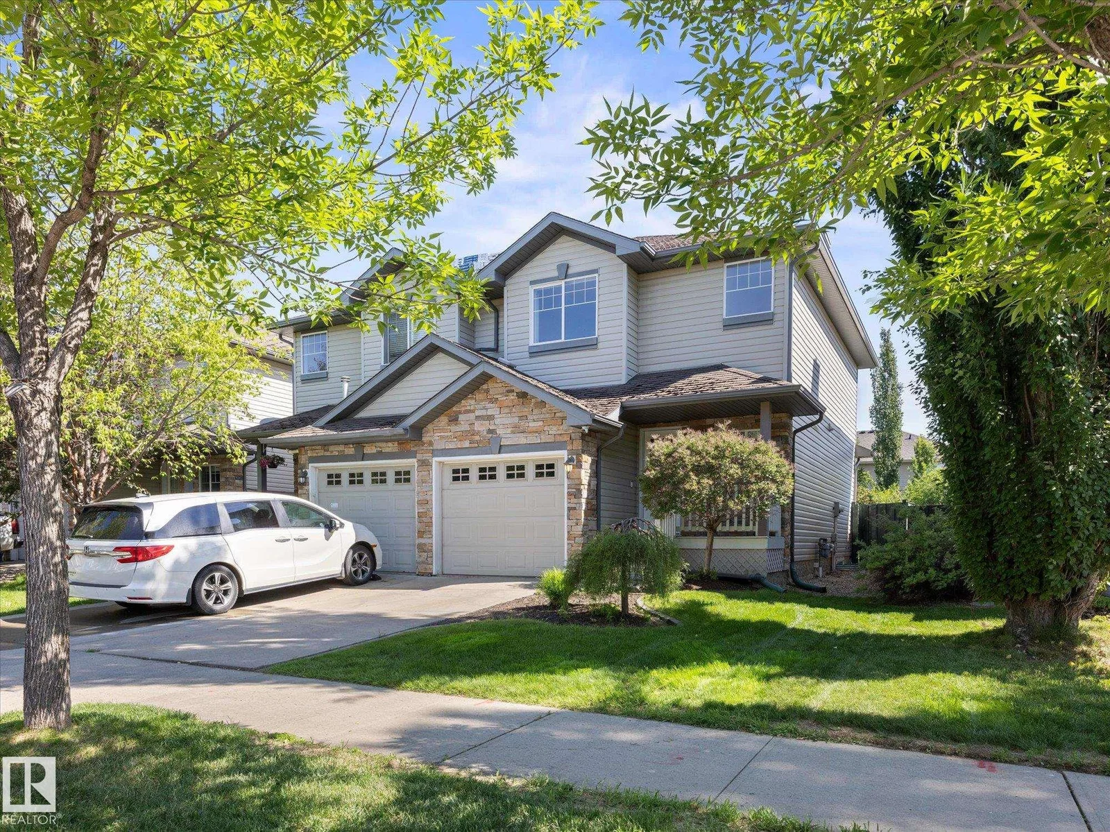12126 16 AV SW, Edmonton - 3 bedroom Duplex for sale