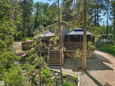 Interior photo 3 of #157 5429 TWP ROAD 494