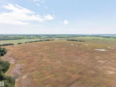 Interior photo 3 of RR 185 Twp 604