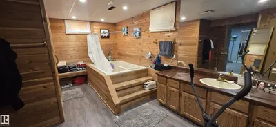 Interior photo 2 of 5308 Willow DR S