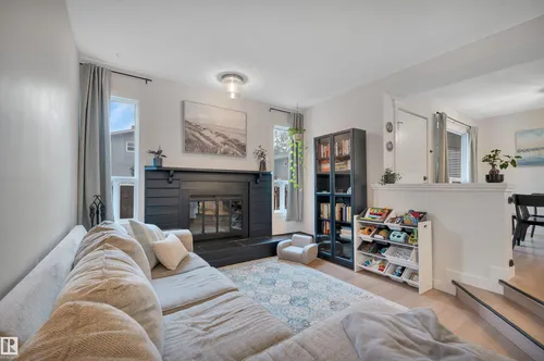 #35 4403 RIVERBEND RD NW, Edmonton - $287,998