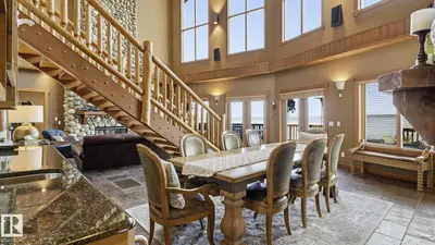 Interior photo 3 of 1067 1 AV