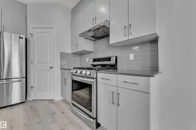 Interior photo 2 of 2268 CHOKECHERRY CL SW