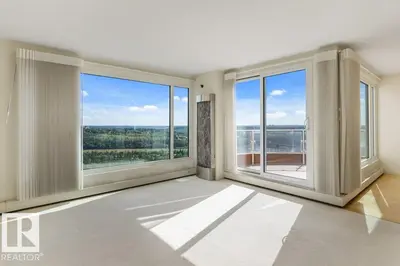 Interior photo 4 of #1602 10010 119 ST NW