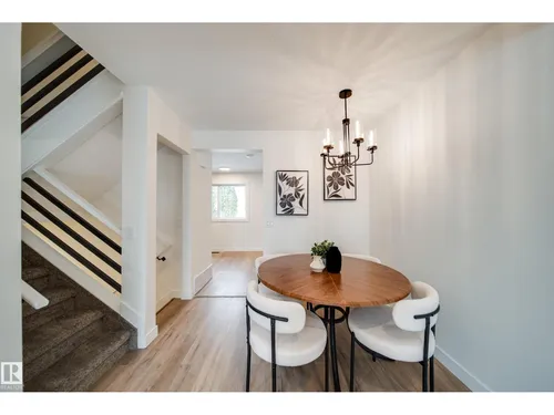 125 WOODBOROUGH WY NW, Edmonton - $269,000