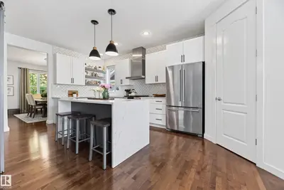 Interior photo 2 of 8407 Summerside Grande BV SW