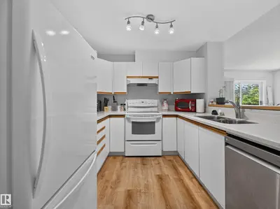 Interior photo 3 of #301 10816 76 AV NW
