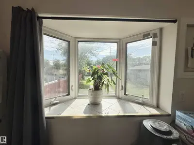 Interior photo 2 of 11941 78 ST NW