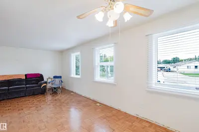 Interior photo 4 of 212 Homestead CR NW