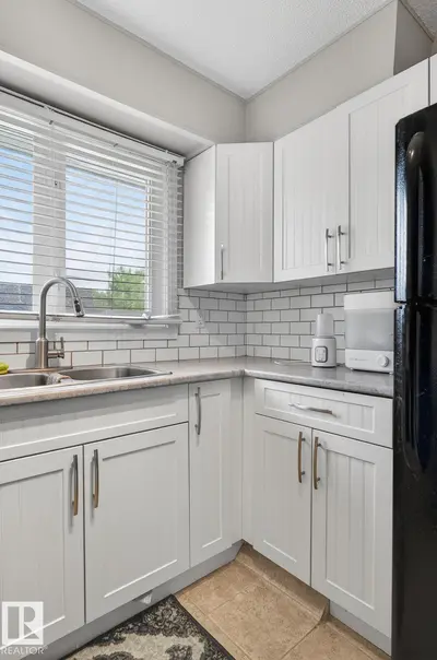 Interior photo 3 of 7804 136 AV NW