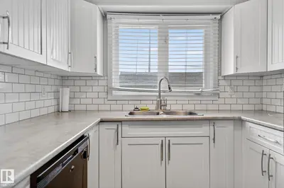 Interior photo 2 of 7804 136 AV NW