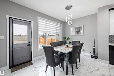 Interior photo 2 of 714 EBBERS PL NW