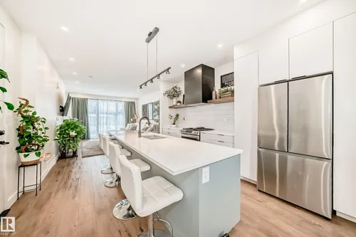 10936 117 ST NW, Edmonton - $674,900