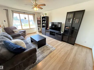 Interior photo 1 of 5003 57 AV