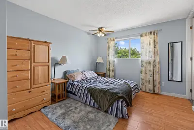Interior photo 4 of 15231 117 ST NW