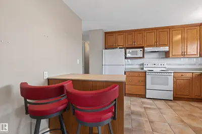 Interior photo 2 of 15231 117 ST NW