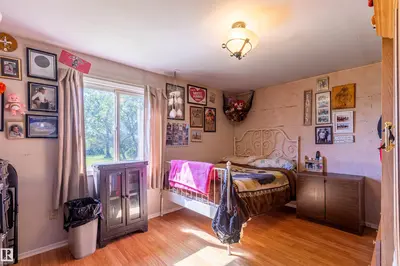 Interior photo 4 of 551027 Range Road 193