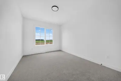 Interior photo 4 of 534 Ashgrove Circle