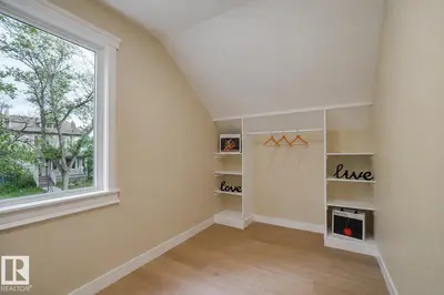 Interior photo 4 of 11536 95A ST NW