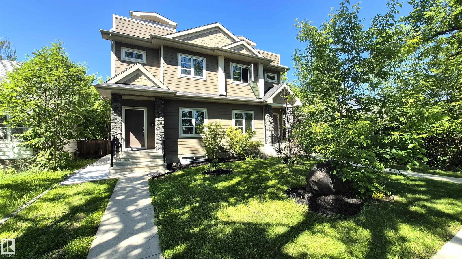 11246 78 AV NW, Edmonton - 3 bedroom Duplex for sale