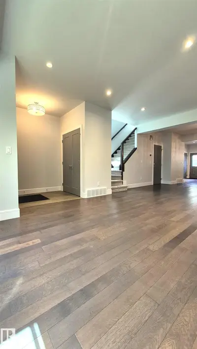 Interior photo 4 of 11246 78 AV NW