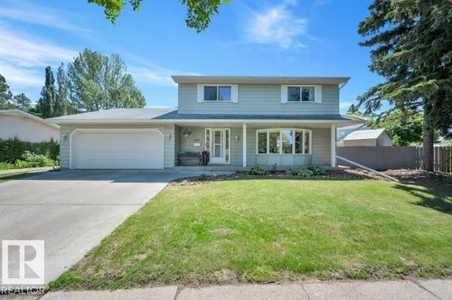 16211 78 AV NW, Edmonton - $699,000
