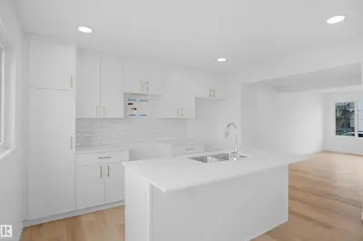 Interior photo 3 of 427 ASTER DR NW