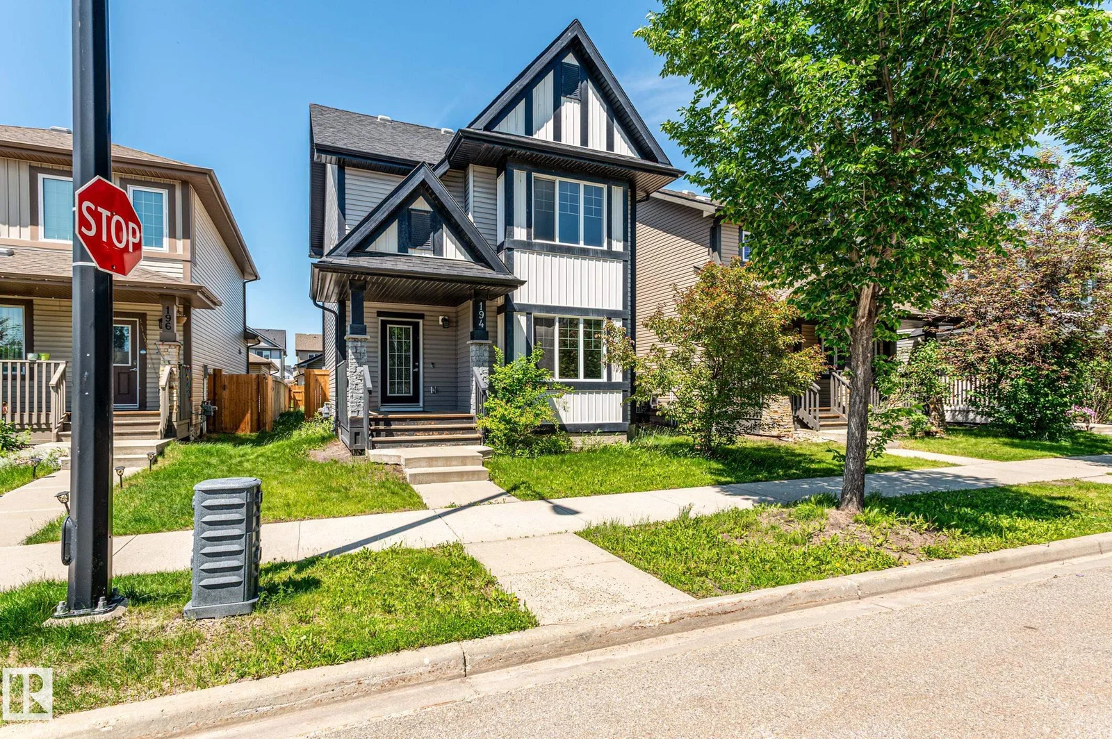 194 ALLARD LINK SW, Edmonton - 4 bedroom Detached Single Family for sale