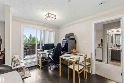 Interior photo 4 of #244 1196 HYNDMAN RD NW